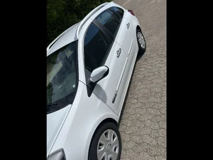 RENAULT Clio Thumbnail 3