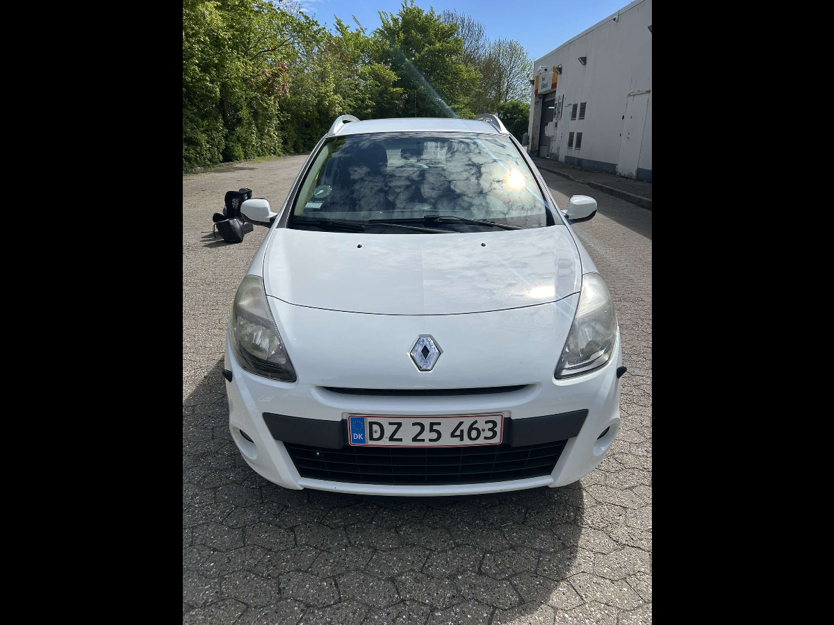 RENAULT Clio