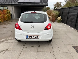 OPEL Corsa Thumbnail 1