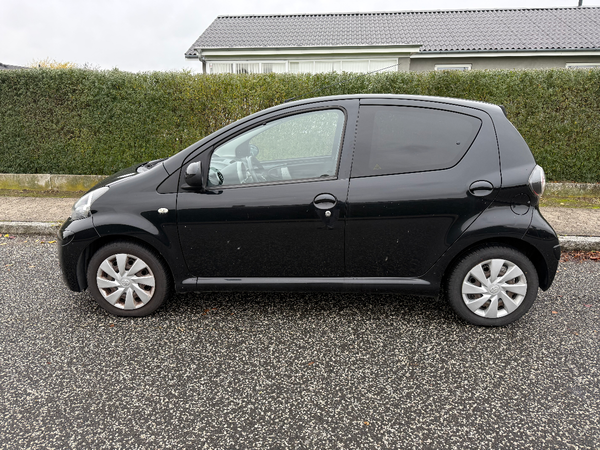 TOYOTA Aygo