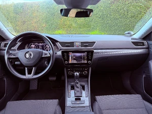 SKODA Superb Combi Thumbnail 9