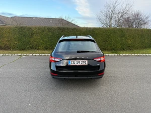 SKODA Superb Combi Thumbnail 8