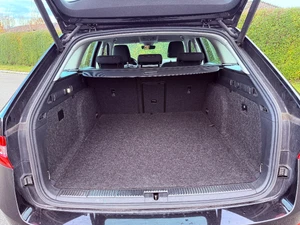 SKODA Superb Combi Thumbnail 2