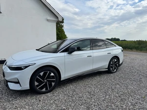 VOLKSWAGEN Id.7 Thumbnail 3