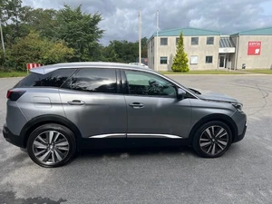 PEUGEOT 3008 Thumbnail 4