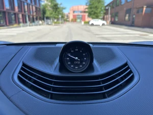 PORSCHE Taycan 4 Thumbnail 12