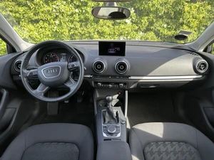AUDI A3 Sportback Thumbnail 10