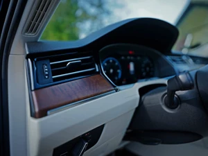 VOLKSWAGEN Passat Thumbnail 7