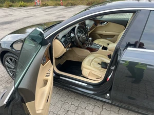 AUDI A7 Thumbnail 3