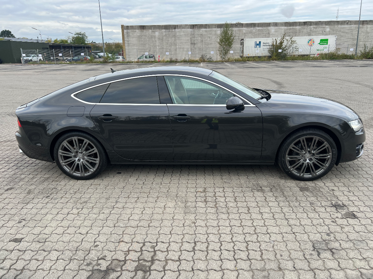 AUDI A7 1