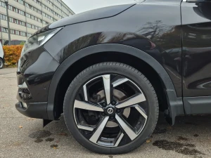 NISSAN Qashqai Thumbnail 3