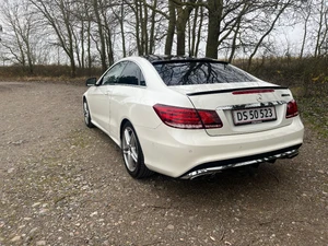 MERCEDES-BENZ E 220 Thumbnail 2