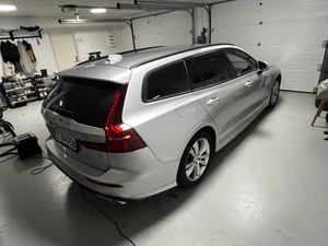 VOLVO V60 Thumbnail 4