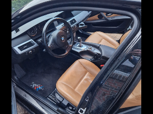 BMW 525i  Thumbnail 3