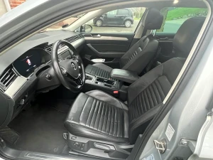 VW Passat Thumbnail 12