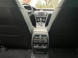 VW Passat Thumbnail 3