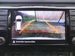 SKODA Superb Thumbnail 9