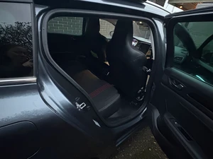 RENAULT Megane Thumbnail 3