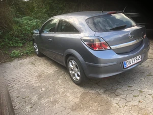 OPEL Astra Gtc Thumbnail 2