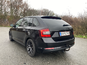 SKODA Rapid Spaceback Thumbnail 2