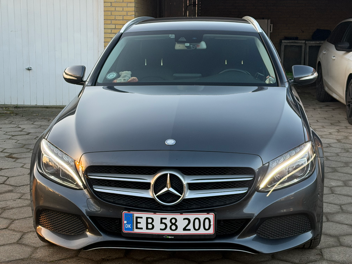 MERCEDES-BENZ C 220d
