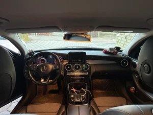 MERCEDES-BENZ C 220d Thumbnail 2