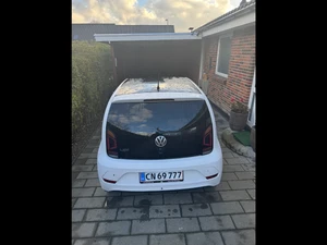 VOLKSWAGEN Up! Thumbnail 5