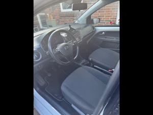 VOLKSWAGEN Up! Thumbnail 2
