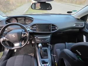 PEUGEOT 308 Thumbnail 3
