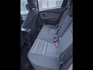 TOYOTA Yaris Thumbnail 9