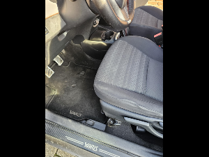 TOYOTA Yaris Thumbnail 5