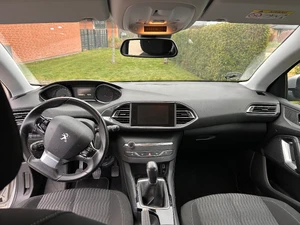 PEUGEOT 308 Thumbnail 6