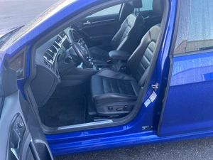 VOLKSWAGEN Golf Thumbnail 4