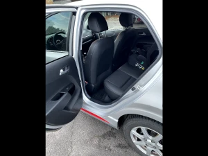 KIA Picanto Thumbnail 9