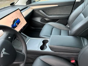 TESLA Model 3 Thumbnail 9