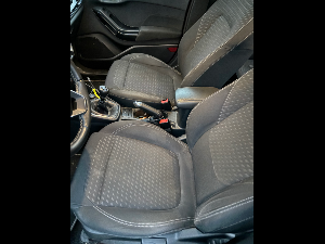 FORD Fiesta Thumbnail 6