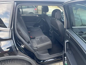 VOLKSWAGEN Tiguan Allspace Thumbnail 4