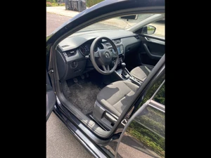 SKODA Octavia Thumbnail 3