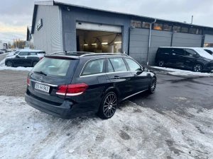 MERCEDES-BENZ E-Klasse Thumbnail 6