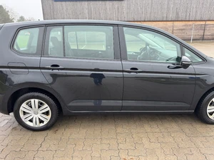 VOLKSWAGEN Touran Thumbnail 5