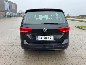 VOLKSWAGEN Touran Thumbnail 4