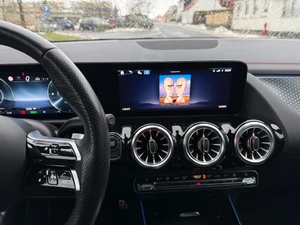 MERCEDES-BENZ Eqa Thumbnail 1