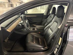 TESLA Model 3 Thumbnail 7