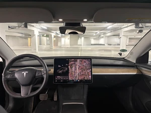 TESLA Model 3 Thumbnail 6