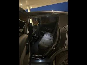 TESLA Model Y Thumbnail 13