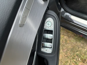 MERCEDES-BENZ C-Klasse Thumbnail 2