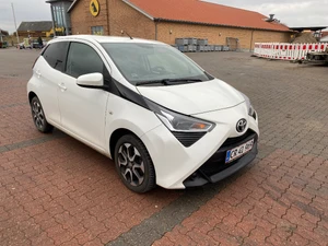 TOYOTA Aygo Thumbnail 1