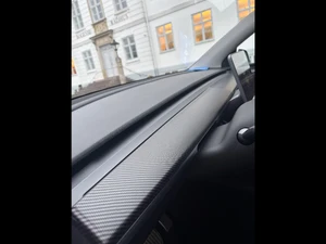 TESLA Model Y Thumbnail 8