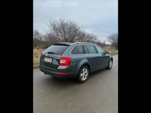 SKODA Octavia Combi Thumbnail 6