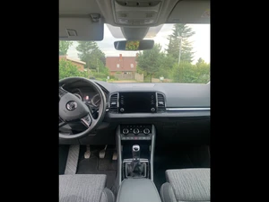 SKODA Karoq Thumbnail 4